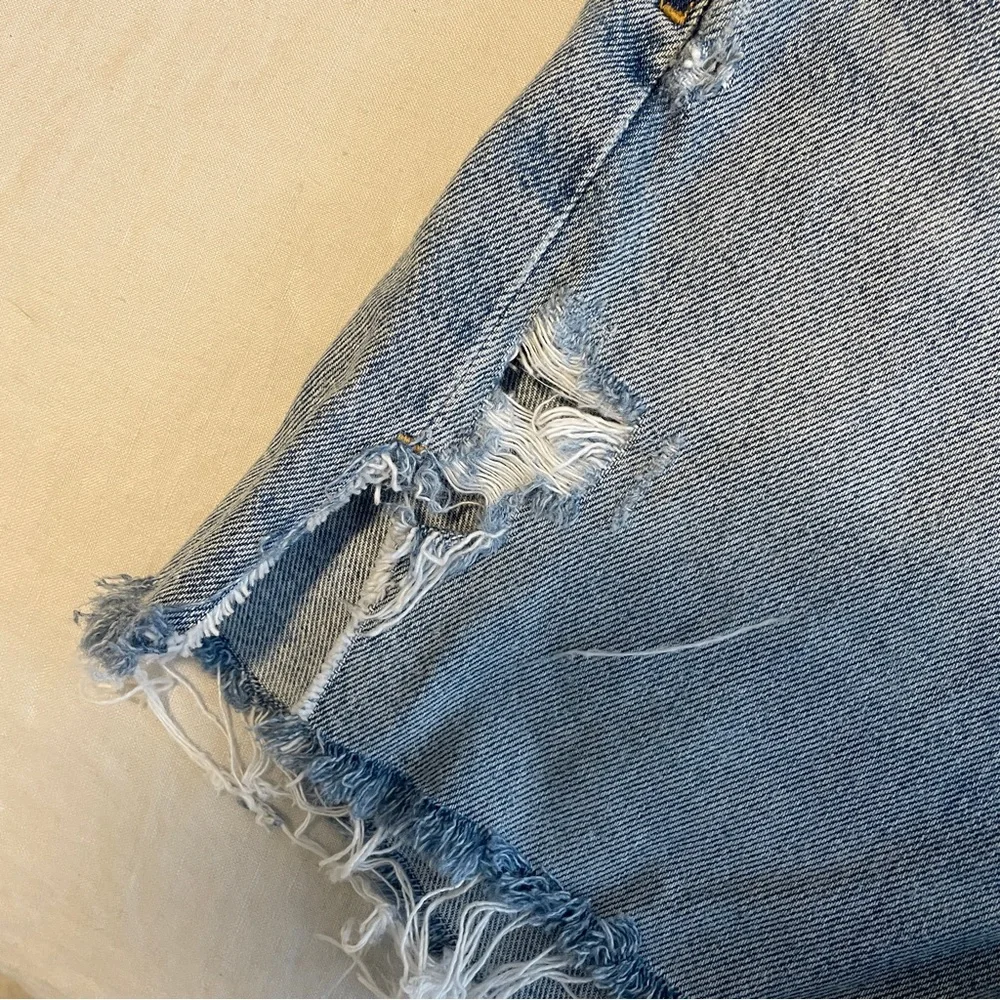 Agolde Dee Super High Rise Shorts - Picture 9 of 9